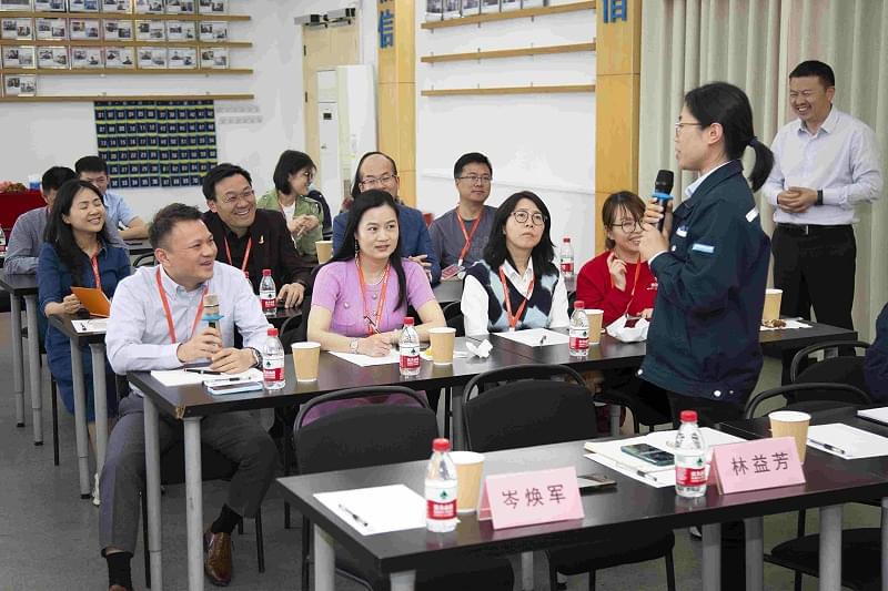 91抖音下载入口员工代表向盛和塾分享学习感悟